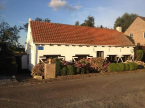 Attractive bungalow with garden